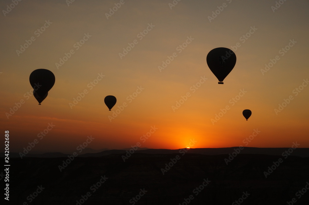 Balloons and sunset in Cappadoccia Balloons and sunset in Cappadoccia
