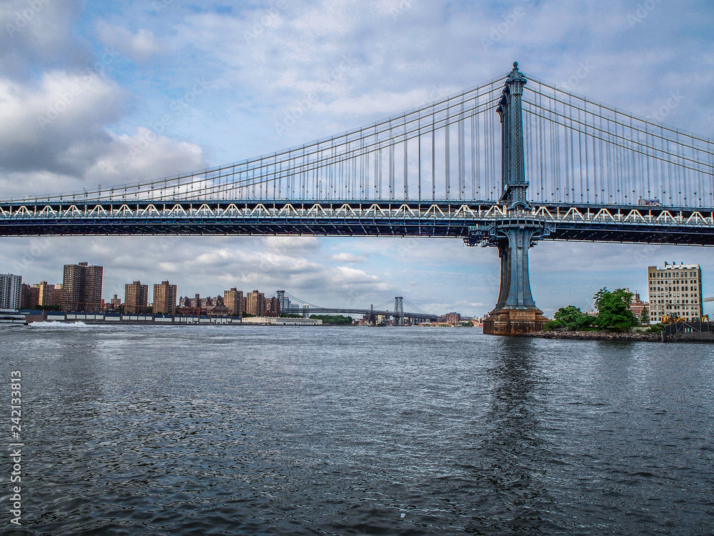 Fototapeta premium Manhattan bridge in New York