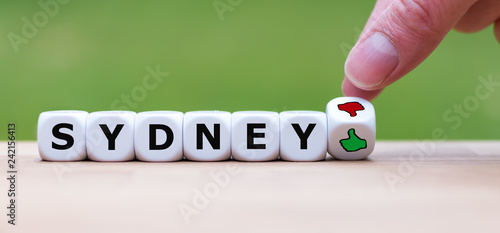 Photography Thumbs up or thumbs down? Travel rating for the city of Sydney, Australia