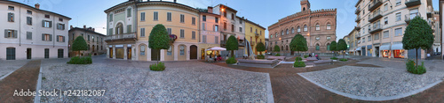 Casalmaggiore, piazza e palazzo comunale a 360° photo