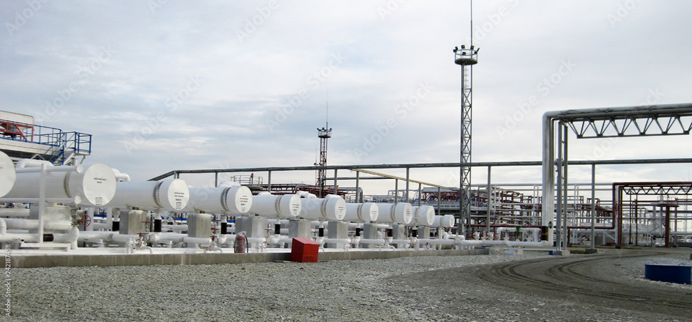 Heat exchangers in a refinery Heat exchangers in a refinery