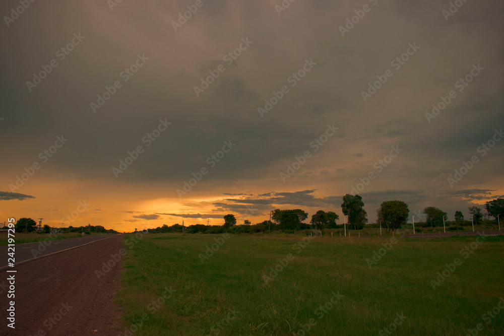 Atardecer con Nubes