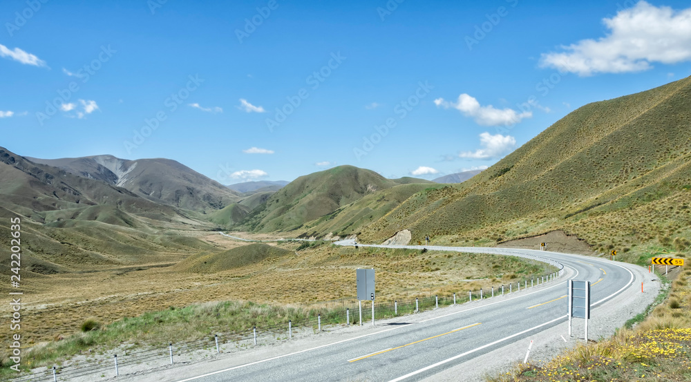 Lindis Pass View at the Highway 8, New Zealand, South Island, NZ