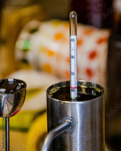 Measuring concentration of maple sap using hydrometer