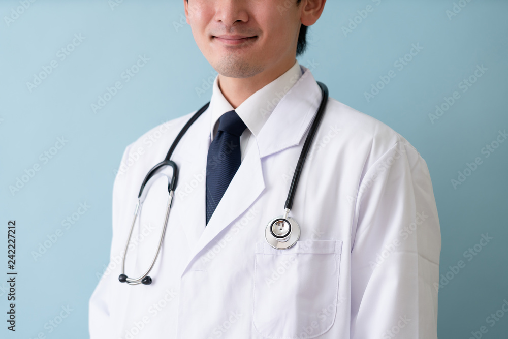 白衣を着た医者 白衣を着た医者