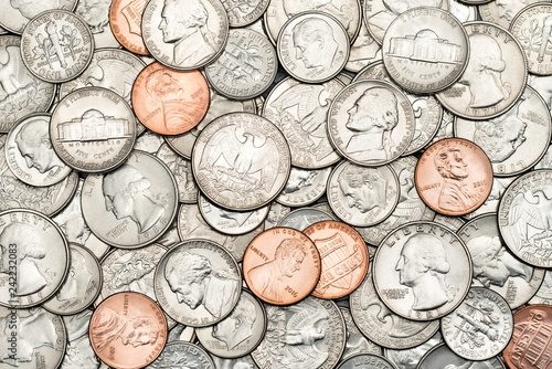 Cuadro en lienzo Various USA, American coins for business, money, financial concept background