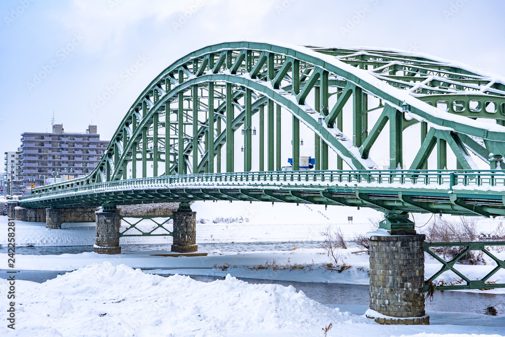 Obraz premium 冬の旭橋
