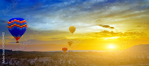 Hot air balloons sunset horizon