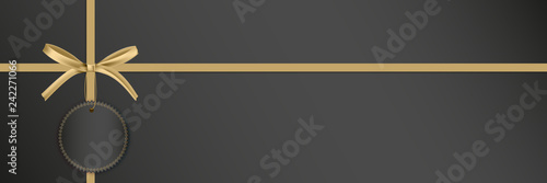 Goldene Schleife auf grauem Hintergrund mit Label