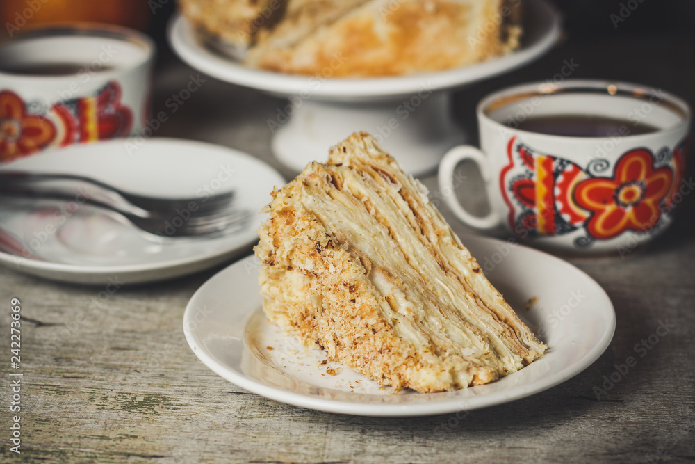 cake layers with cream cake layers with cream