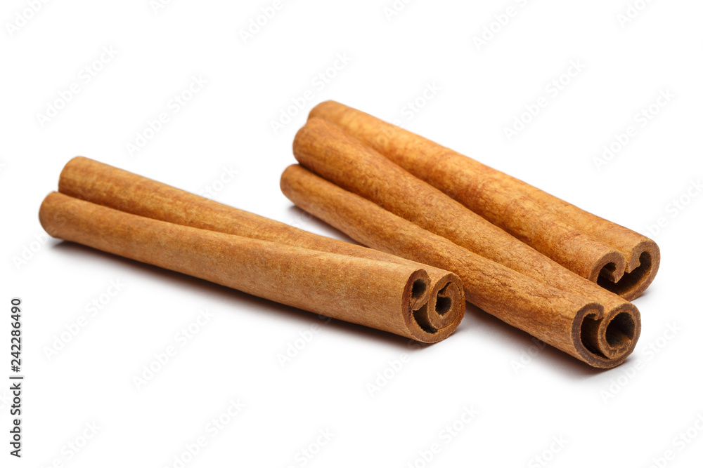 Cinnamon sticks, isolated on white background Cinnamon sticks, isolated on white background