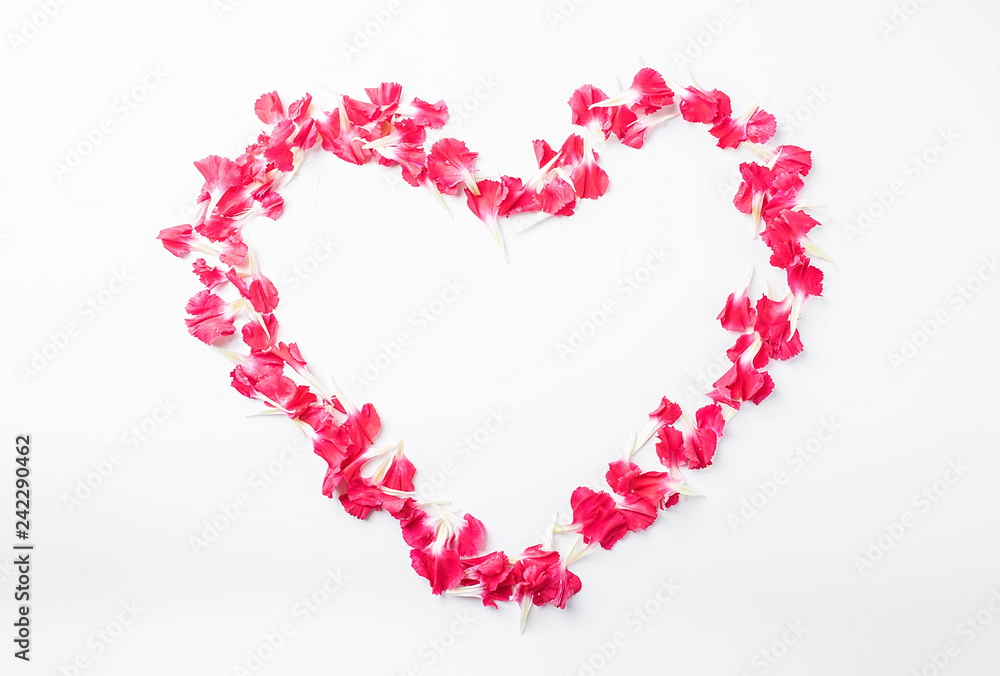Carnation Flowers Heart Shape / Mother's Day Poster Background Material