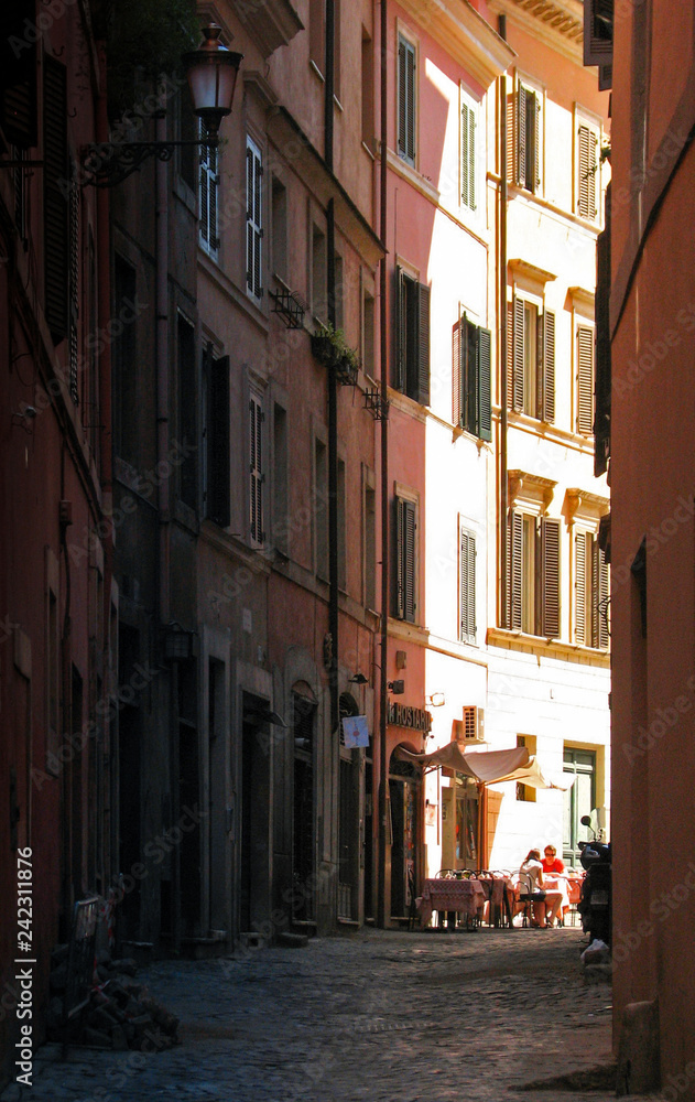 Roman alley