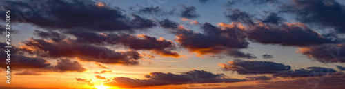 Fototapeta Naklejka Na Ścianę i Meble -  Panoramic sunset