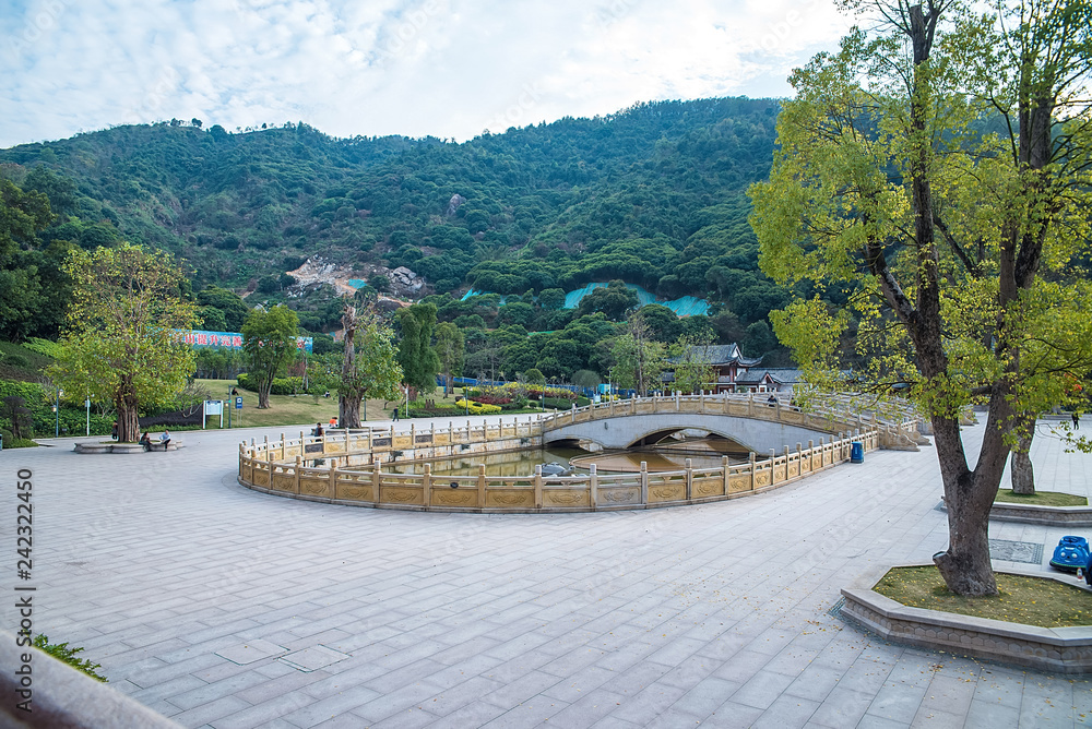 Fototapeta premium Shenzhen Yangtaishan Forest Park