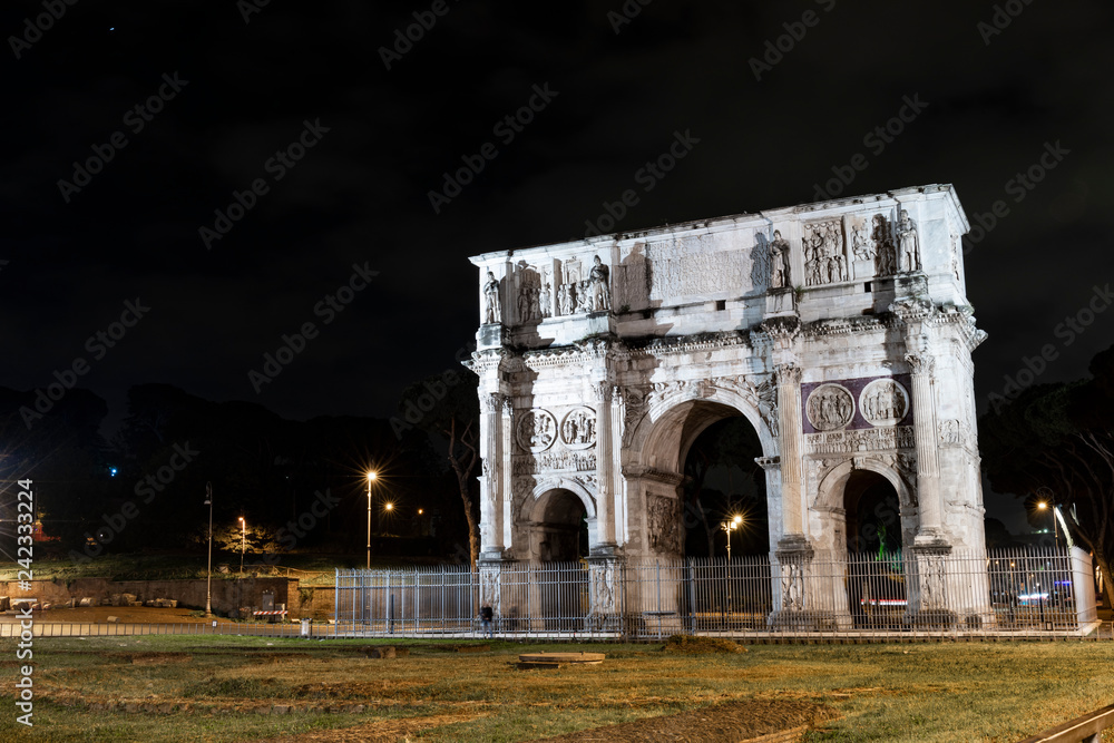 Wonderful Arch of Constantine photographed at night, Rome at nightWonderful Arch of Constantine photographed at night, Rome at night
