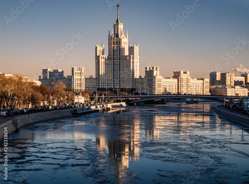 Photography Moscow - Russian Federation, Moscow River at sunset on a frosty winter day