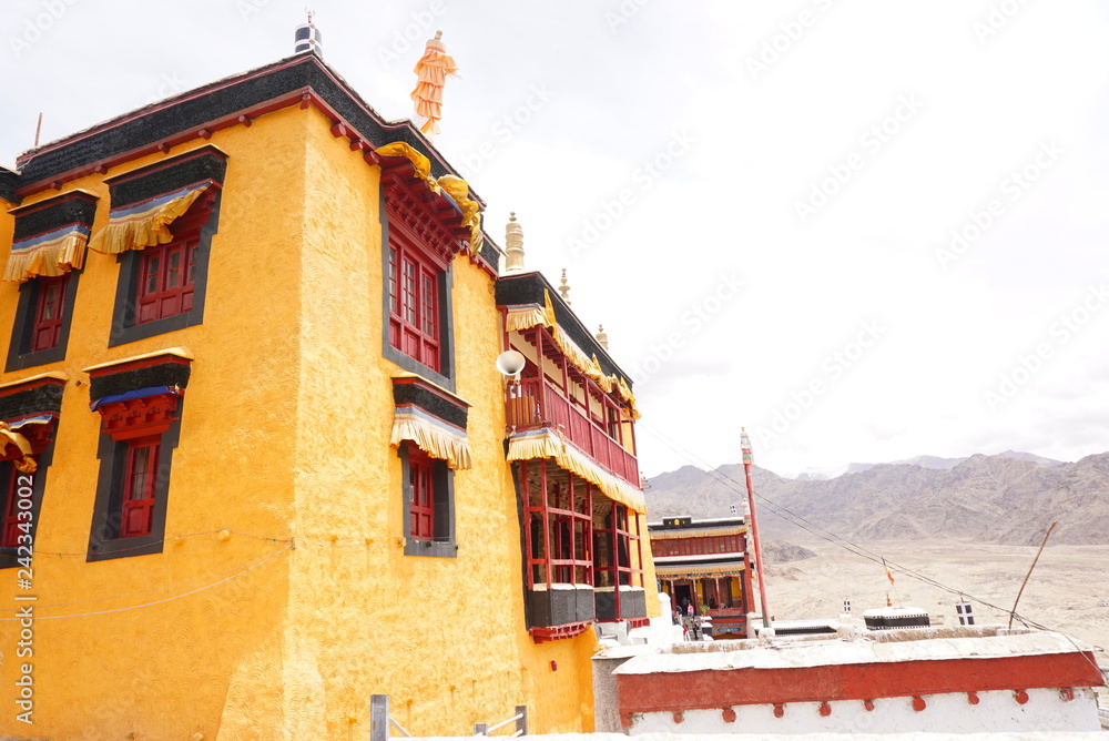 ラダック チベット 寺院