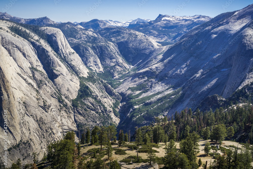 Landscape in Yosemite National Park, California Landscape in Yosemite National Park, California