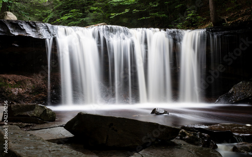 Fototapeta Naklejka Na Ścianę i Meble -  Ricketts Glen Waterfall
