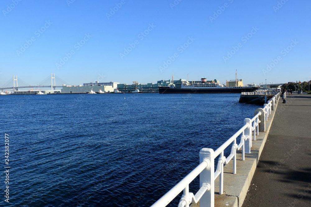 山下公園と横浜港