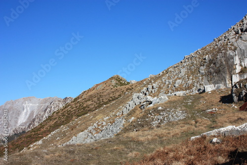 spectacular portrait of the tops of the mountains. the atmosphere is serene and wild