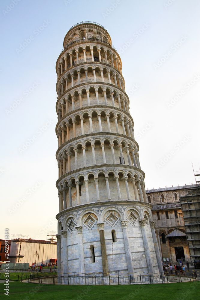 Landmark - Leaning Tower of Pisa