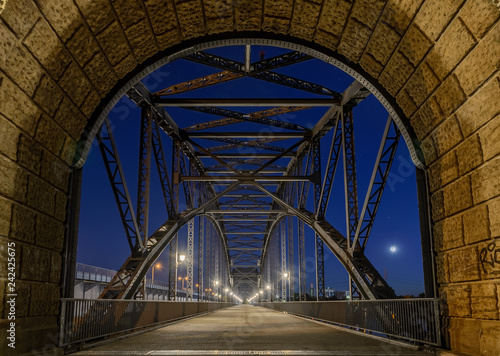 Fototapeta Naklejka Na Ścianę i Meble -  Alte Harburger Brücke