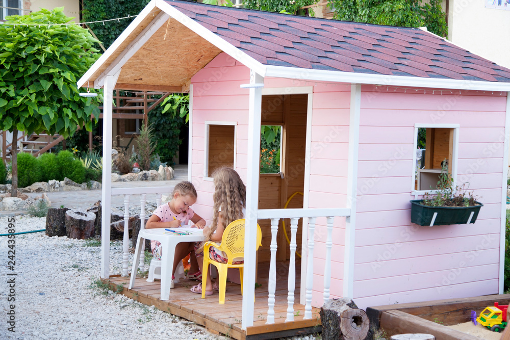 Little girl play houses sale