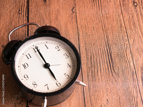 Wallpaper Mural Alarm Clock, Time Concept Torontodigital.ca