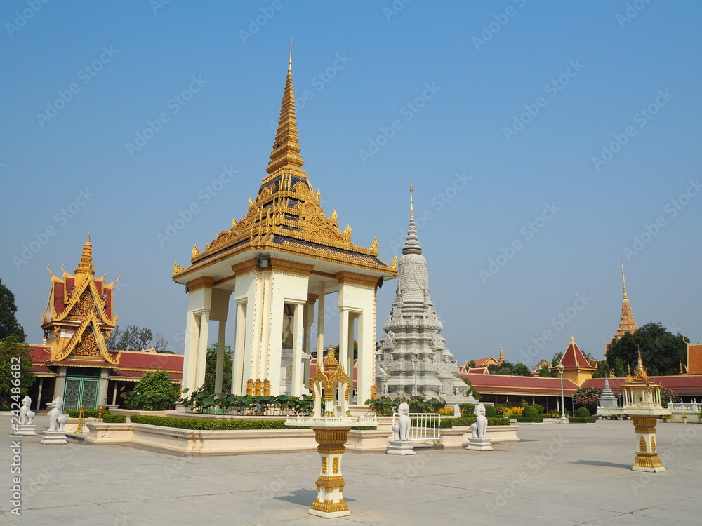 Fototapeta premium W Kambodży i Wietnamie