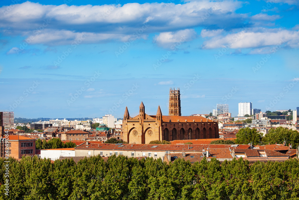 Cityscape of Toulouse with the Jacobins Convent