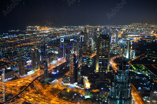 Wallpaper Mural Dubai at night Torontodigital.ca