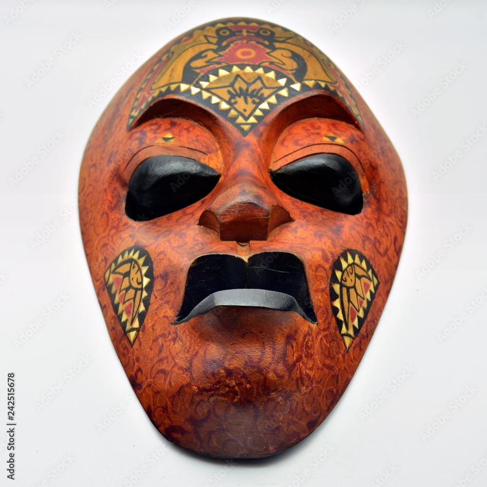 Máscara africana de madera Stock Photo | Adobe Stock