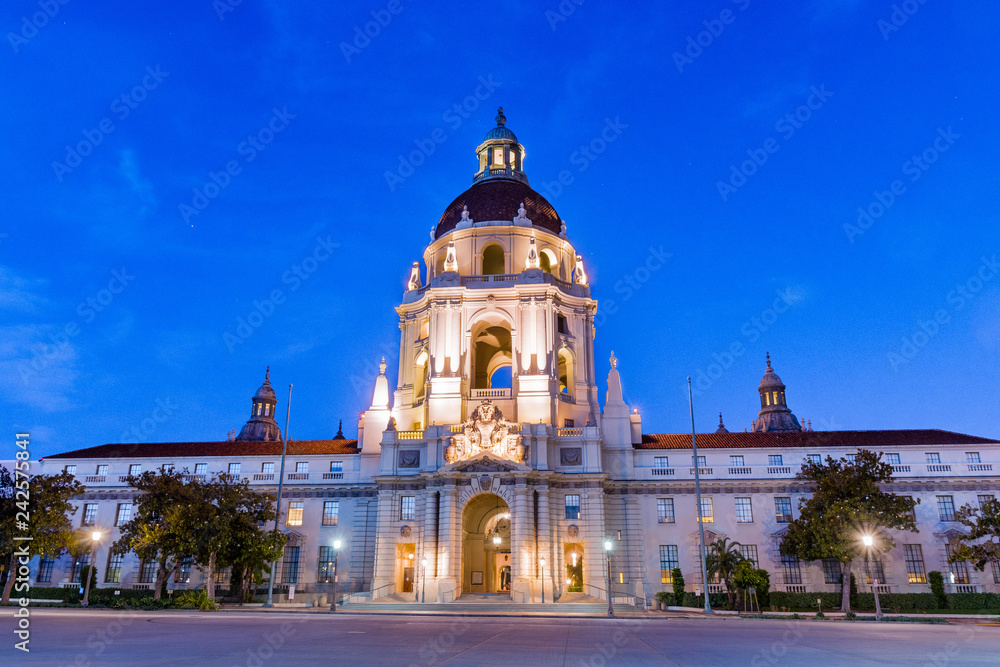 Night view of the beautiful facade of the historical City Hall building of Pasadena, Los Angeles county, California; the building was completed in 1927; - obrazy, fototapety, plakaty 