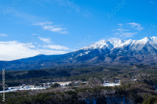 御岳山の冠雪　久藏峠からの眺め © Rummy & Rummy