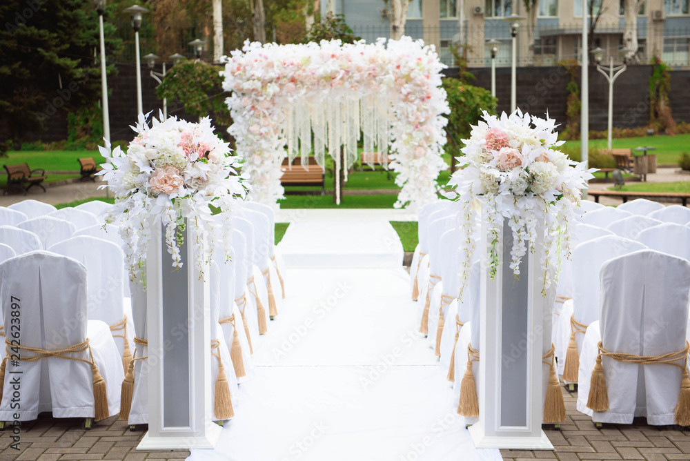 wedding ceremony decoration, beautiful fresh wedding arch wedding ceremony decoration, beautiful fresh wedding arch