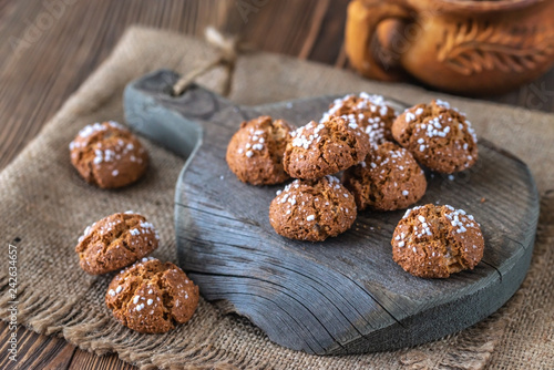 Foto Amaretti di Saronno - Italian amaretto cookies
