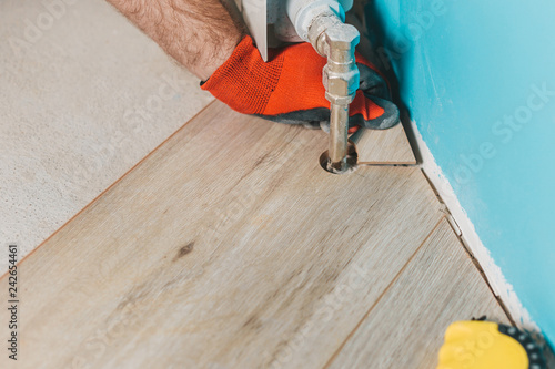 Wallpaper Mural How to cut laminate around a heating pipe - floor work - laminate cap Torontodigital.ca