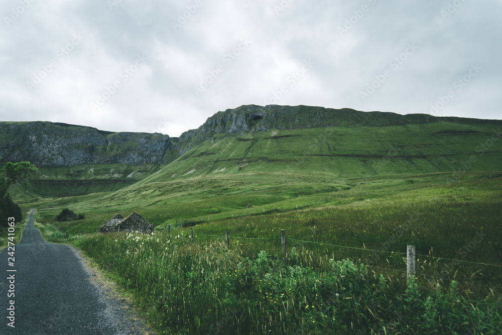 Obraz premium landscape path