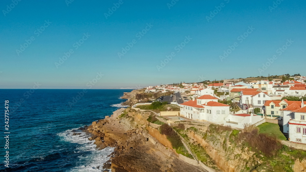 Vista da Praia das Maçãs em Sintra Portugal