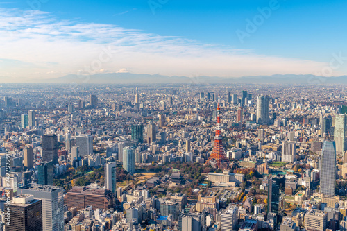 東京タワーと富士山の空撮 © zouroku