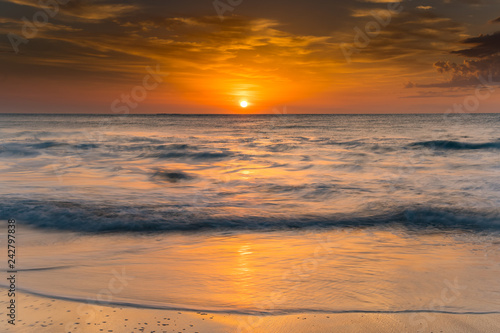 Fototapeta Naklejka Na Ścianę i Meble -  Summer Days Sunrise Seascape
