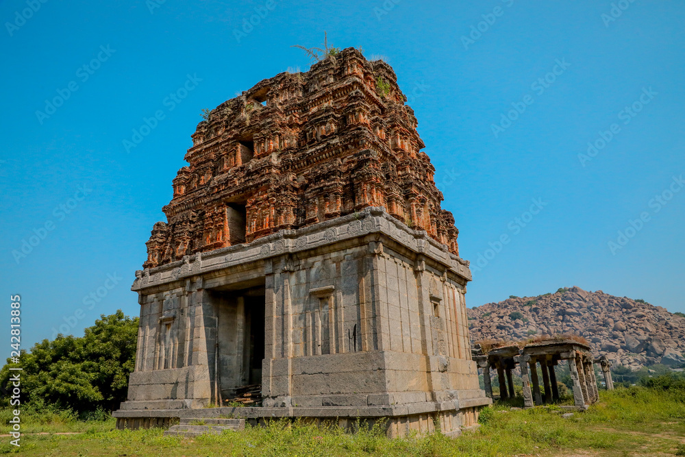 Hindu sculptures or architecture between the mountain, Gingee King fort at Gingee, Tamil Nadu, Hindu old temple , Gopuram Hindu sculptures or architecture between the mountain, Gingee King fort at Gingee, Tamil Nadu, Hindu old temple , Gopuram