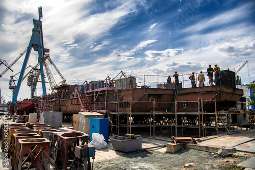 Foto Shipbuilding and Ship Repairing Plant in Mykolayiv, Ukraine