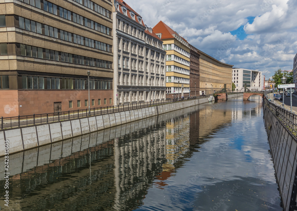 Naklejka premium Berlin, Germany - the Mittle district of Berlin presents a series of small canals which display many examples of contemporaty architecture