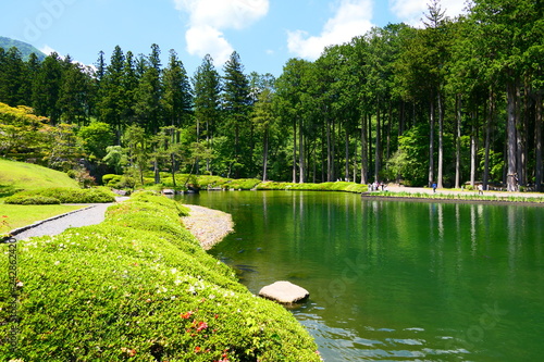 伝統的日本庭園。夏を迎えた里山。鹿沼　栃木　日本。６月初旬。 © 義美 前田
