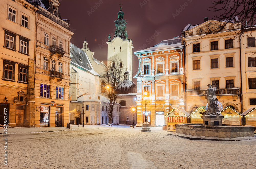Obraz premium Lviv street in winter