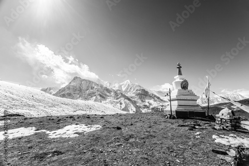 Buddhist stupa near Ice Lake (4600m). Nepal, Annapurna Circuit © Victoria