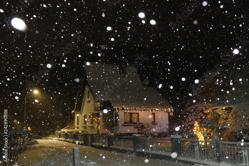 es schneit zur Weihachtszeit © cagala
